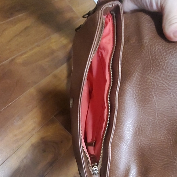 Purse - Picture 3 of 4